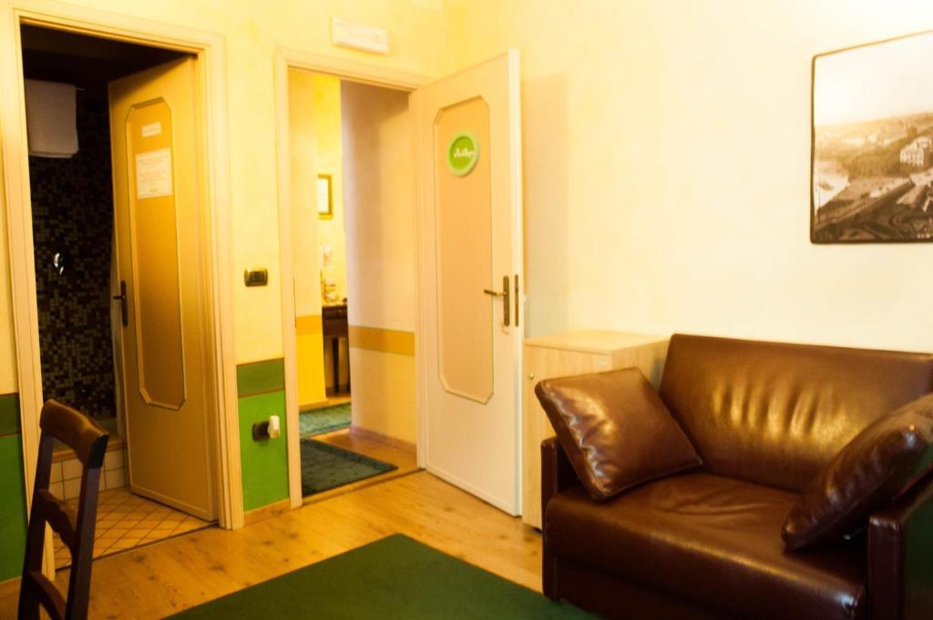 Almes Roma B&B Szoba fotó